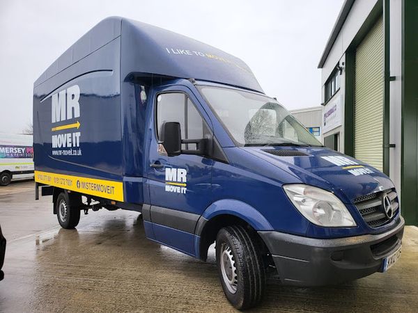 Mr Move It Luton removals van, front three-quarter view
